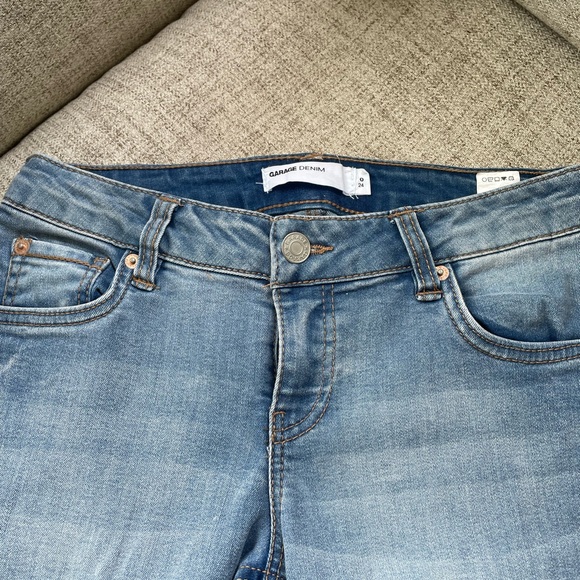 Low rise flare jean - Picture 5 of 5